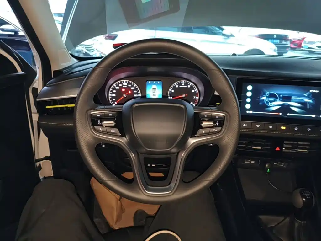 Roewe i5 — фото 11