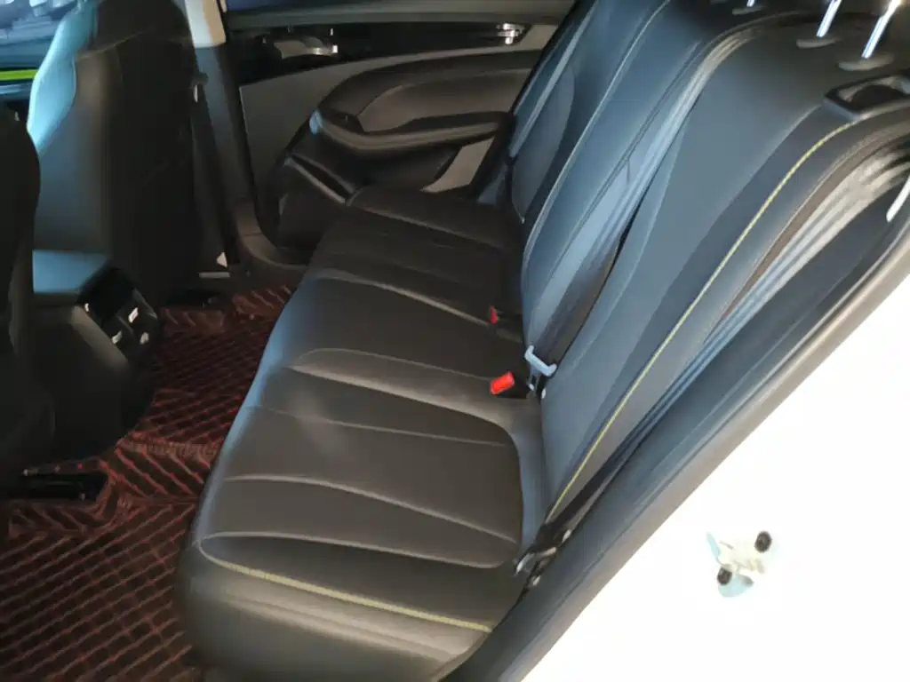 Roewe i5 — фото 17
