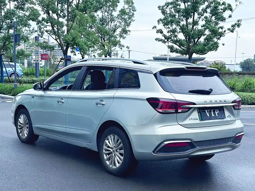 Roewe Ei5 — фото 11