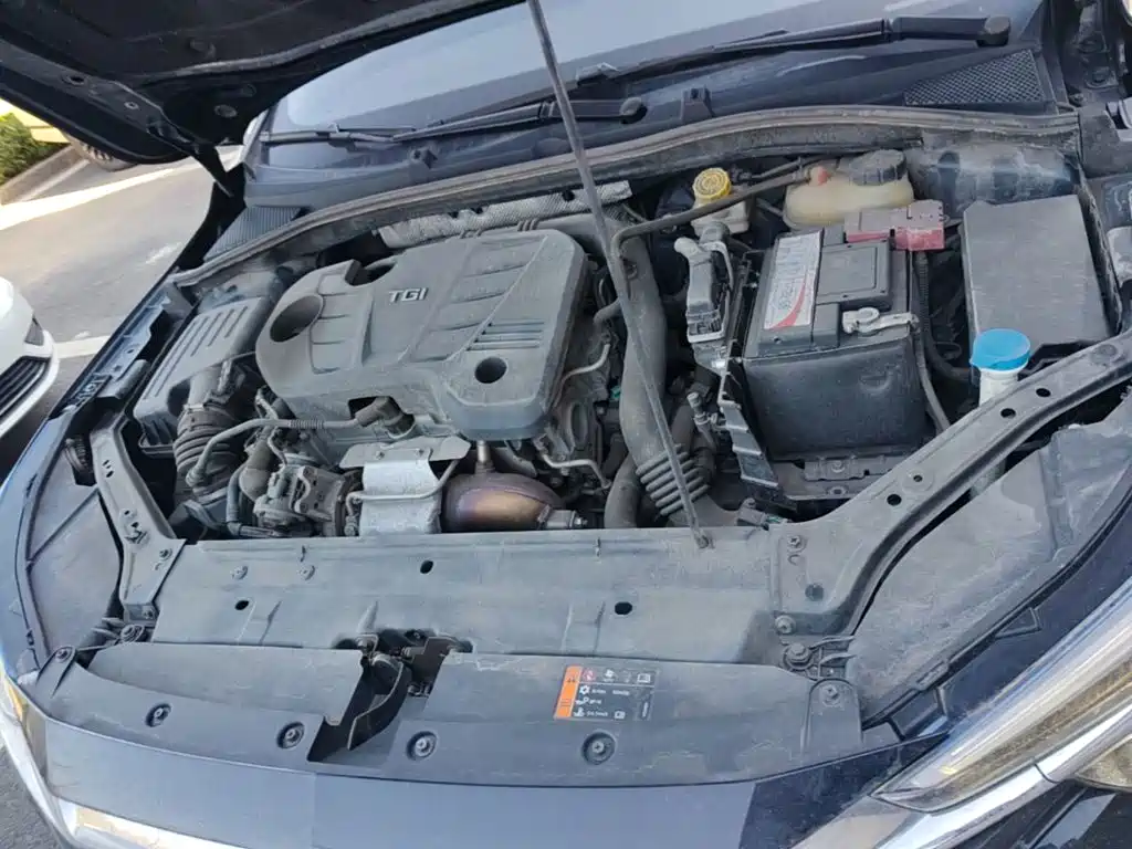 Roewe i6 MAX — фото 25