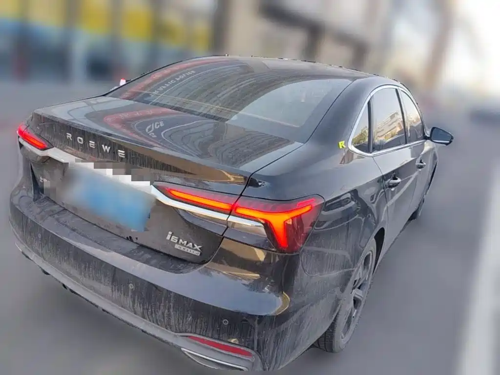 Roewe i6 MAX — фото 10