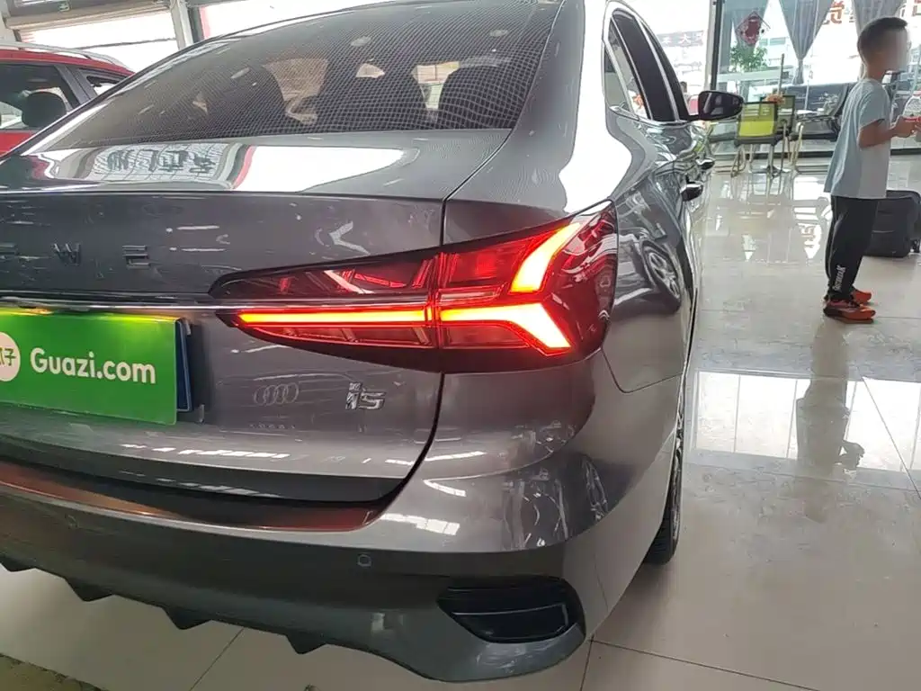 Roewe i5 — фото 8