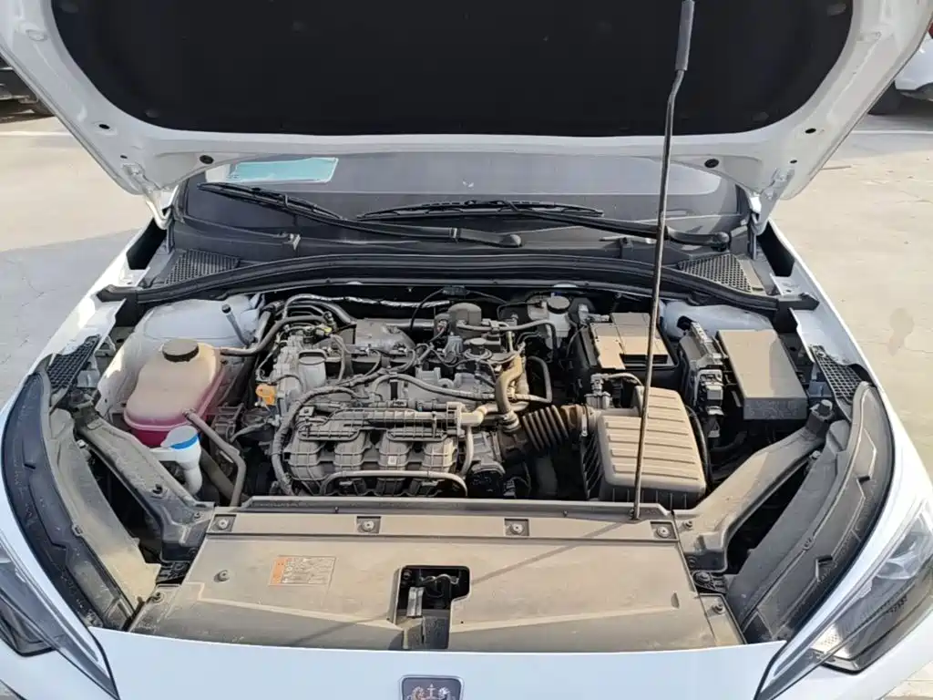 Roewe i5 — фото 20