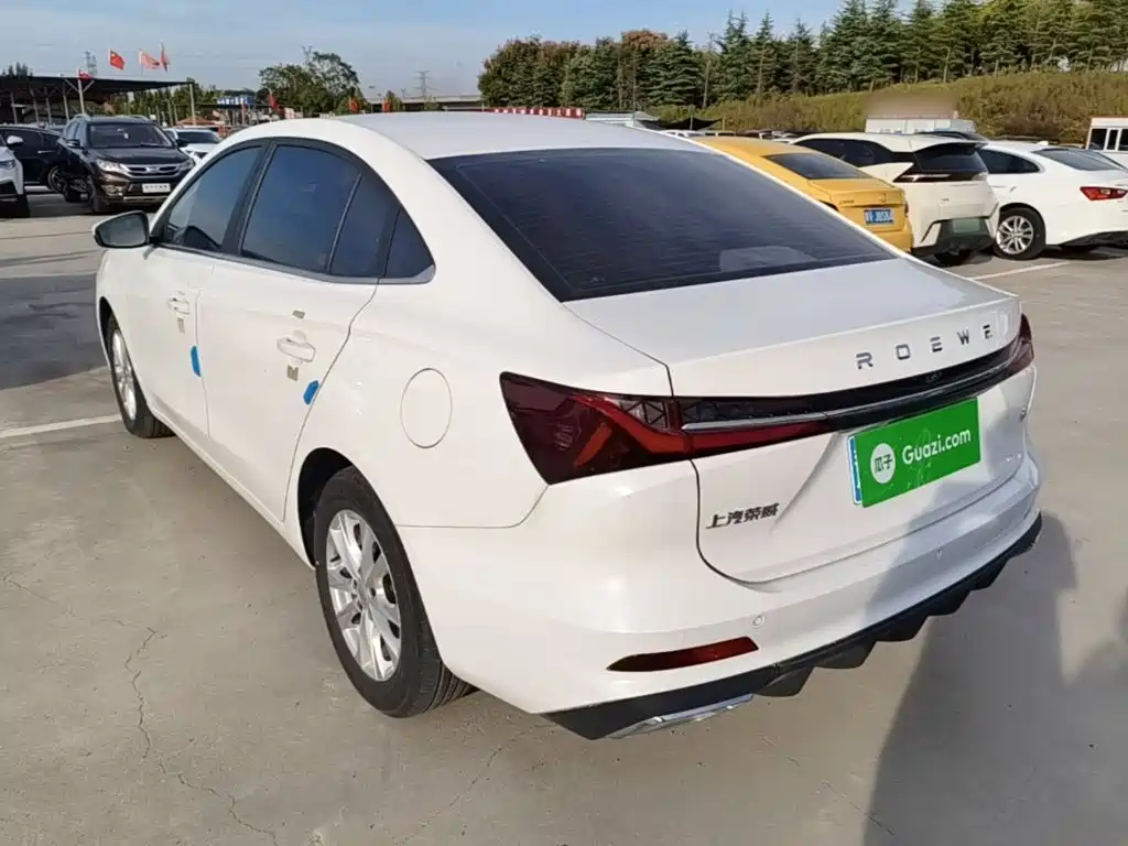 Roewe i5 — фото 5