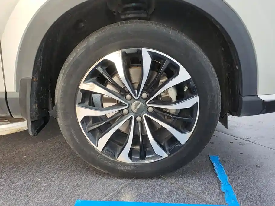 Roewe RX5 eMAX — фото 6