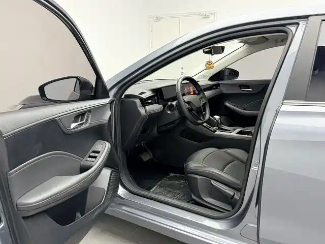 Roewe i5 — фото 13