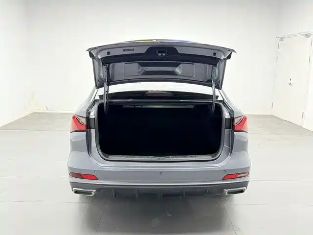 Roewe i5 — фото 18