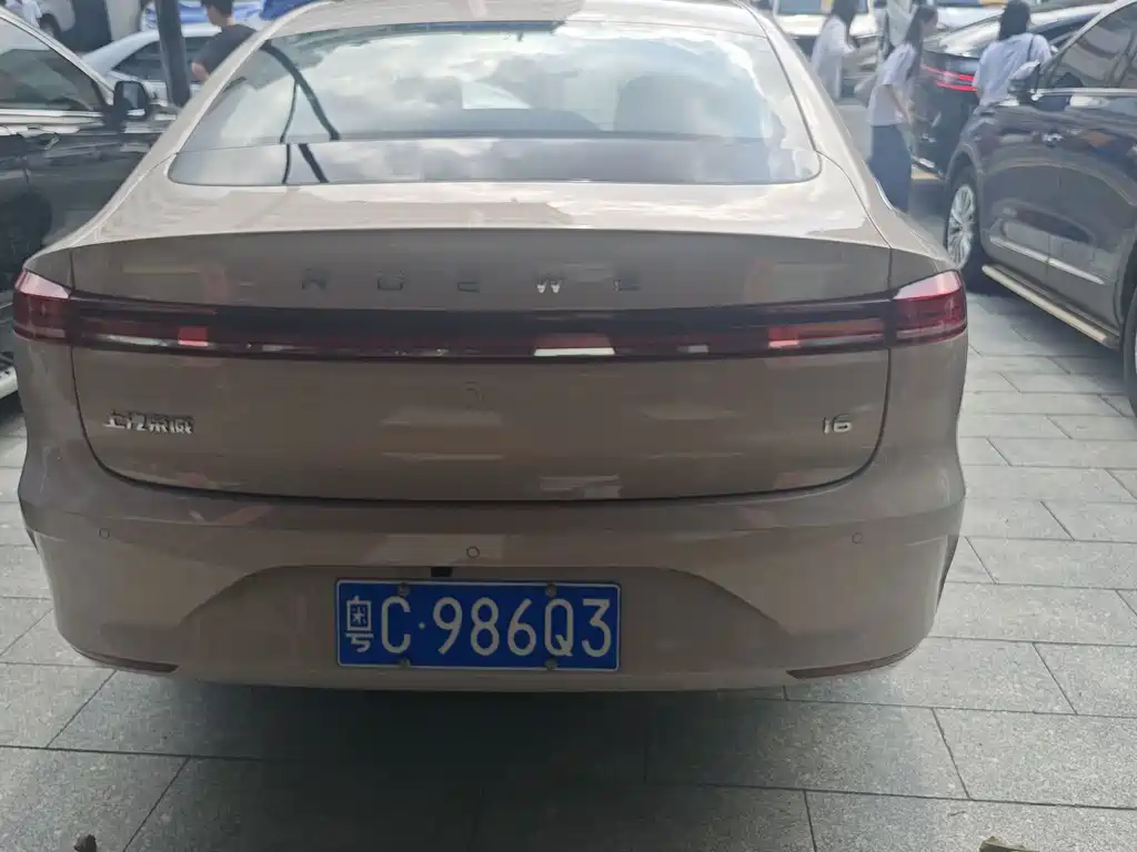 Roewe i6 — фото 5