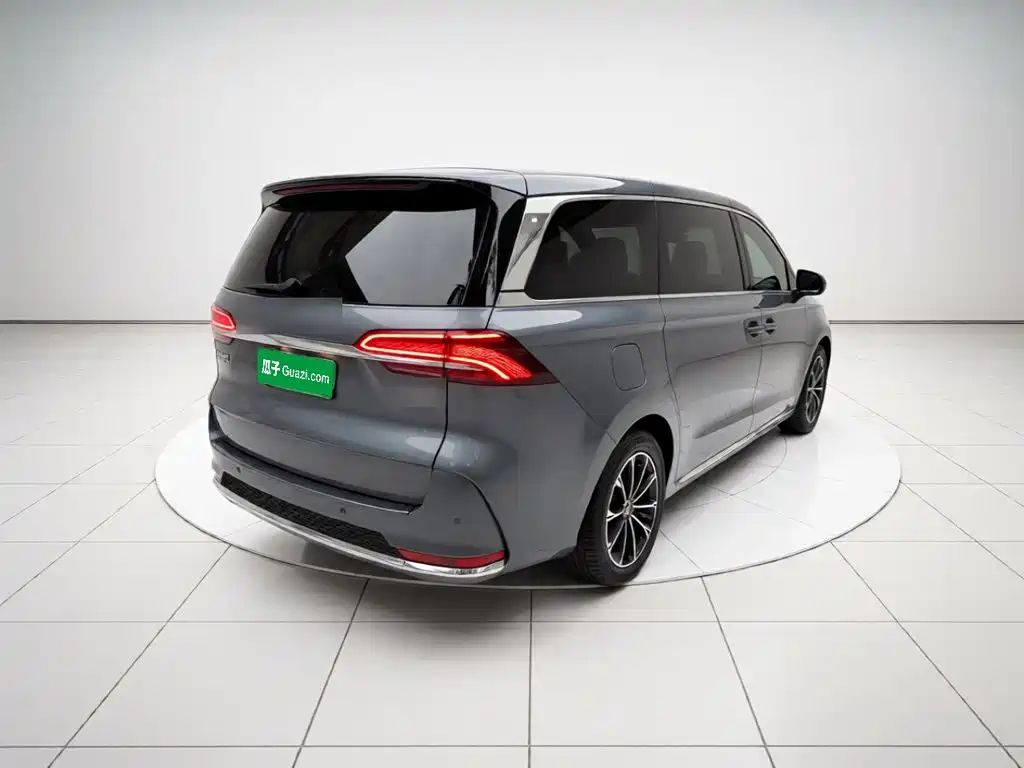 Roewe iMAX8 — фото 6