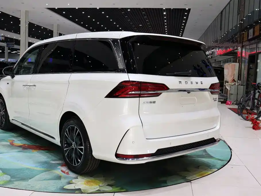 Roewe iMAX8 — фото 4