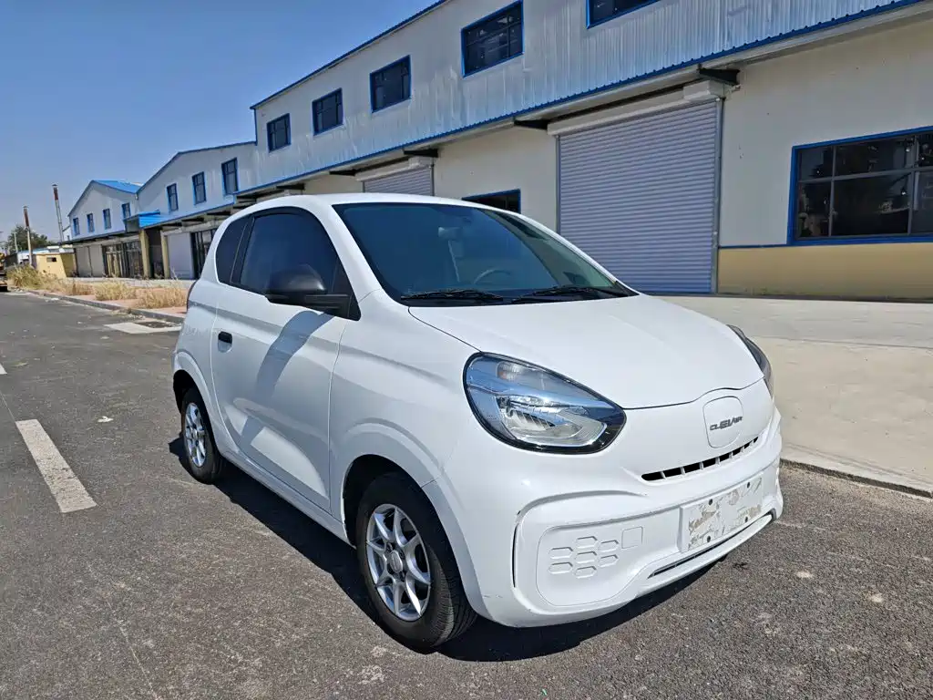 Roewe Clever — фото 4