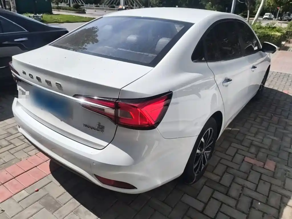 Roewe i5 — фото 7