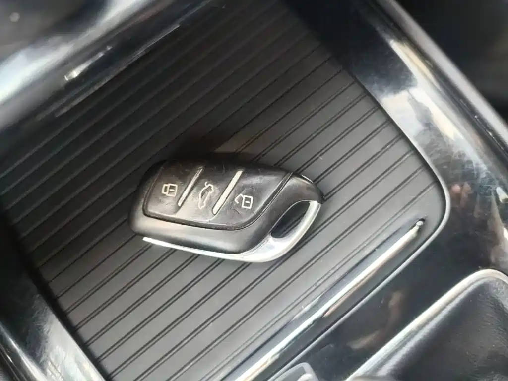 Roewe i5 — фото 9