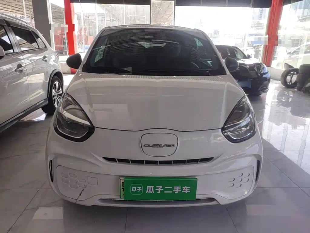 Roewe Clever — фото 3