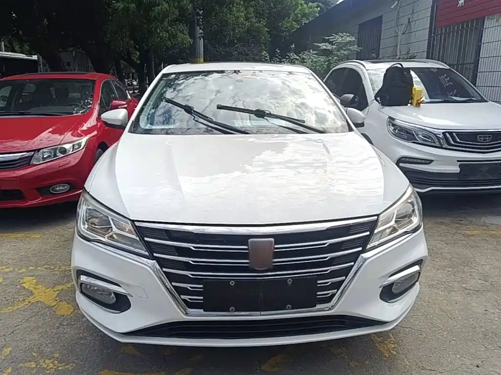 Roewe i5 — фото 3