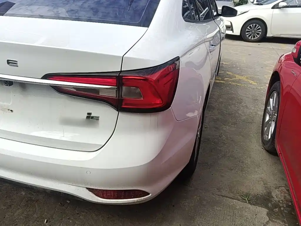 Roewe i5 — фото 23