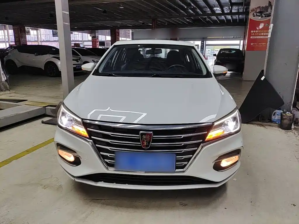 Roewe i5 — фото 3