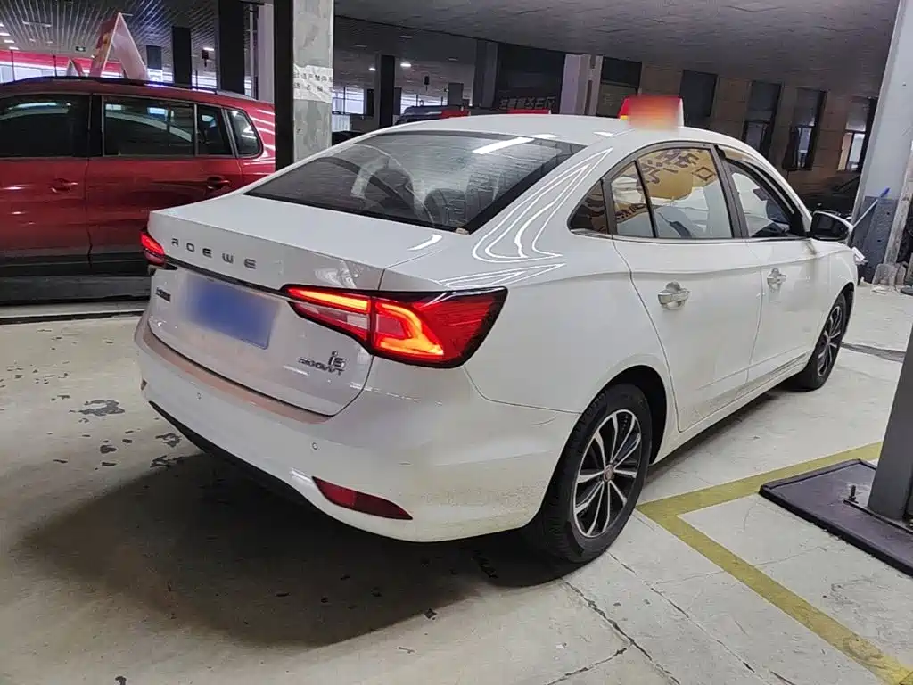 Roewe i5 — фото 7