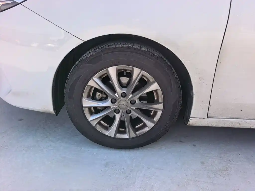 Roewe i5 — фото 23