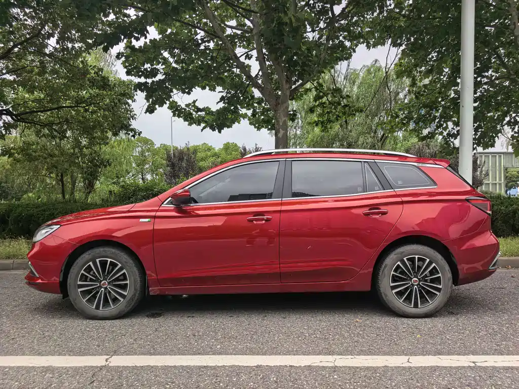 Roewe Ei5 — фото 10