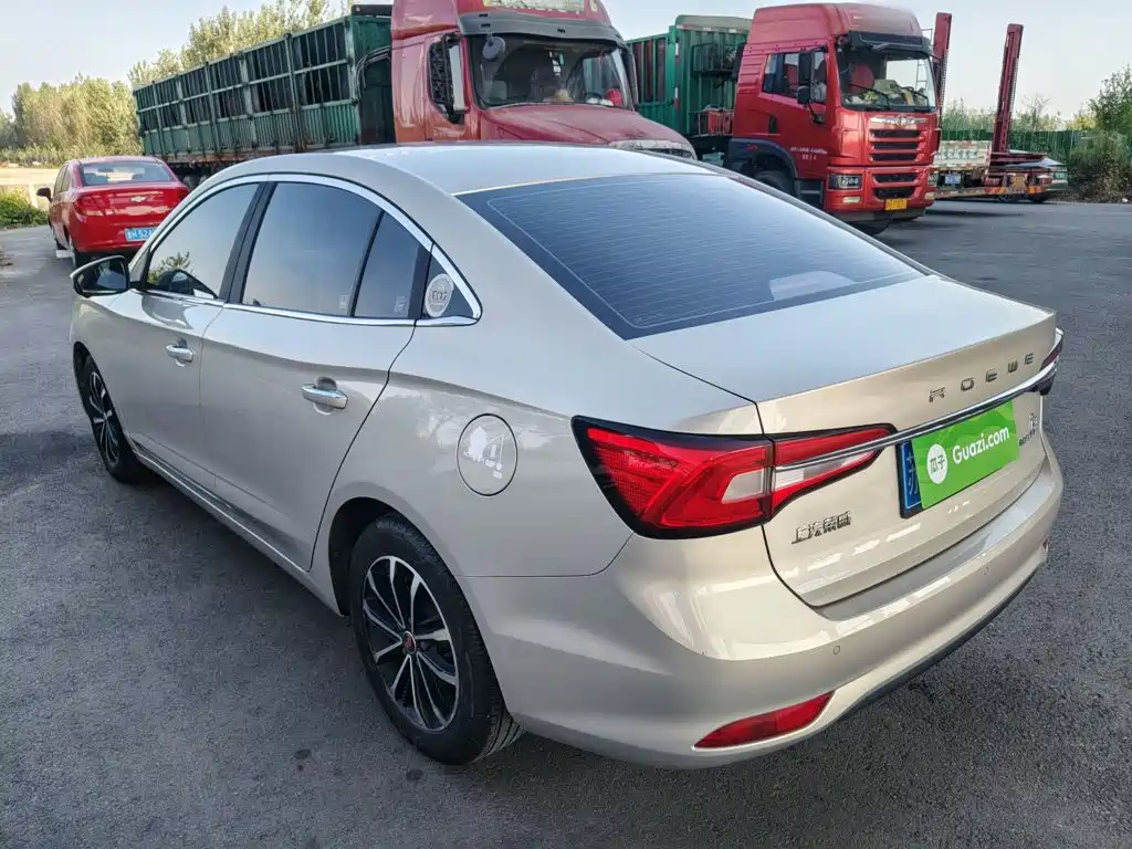 Roewe i5 — фото 5
