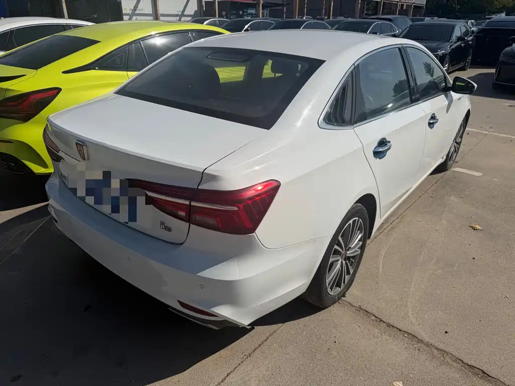 Roewe i6 Classic — фото 11