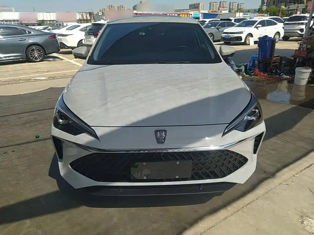 Roewe i5 — фото 3