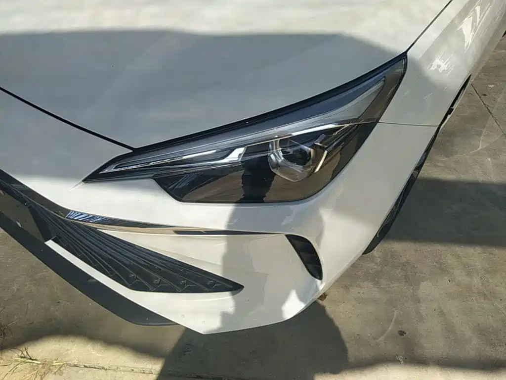 Roewe i5 — фото 24