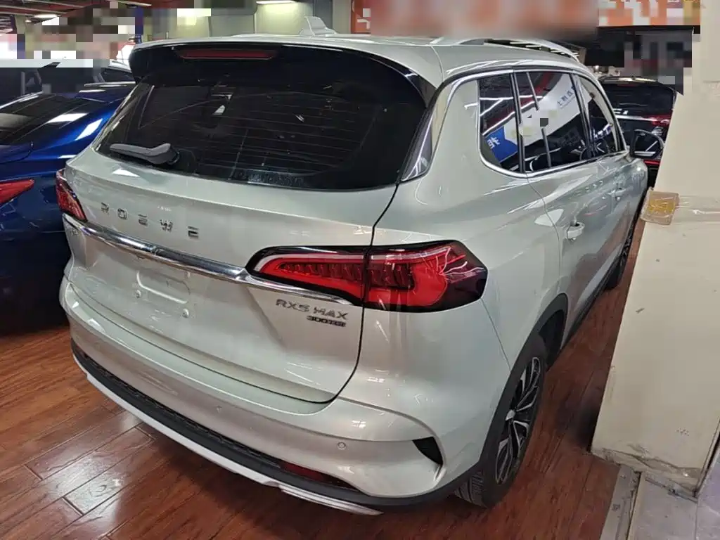 Roewe RX5 MAX — фото 7