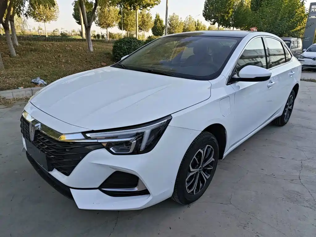 Roewe i6 MAX New Energy — фото 2