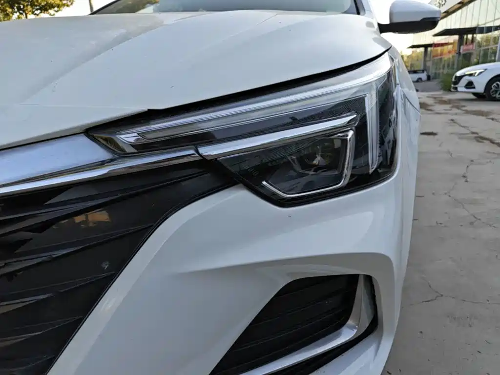 Roewe i6 MAX New Energy — фото 24