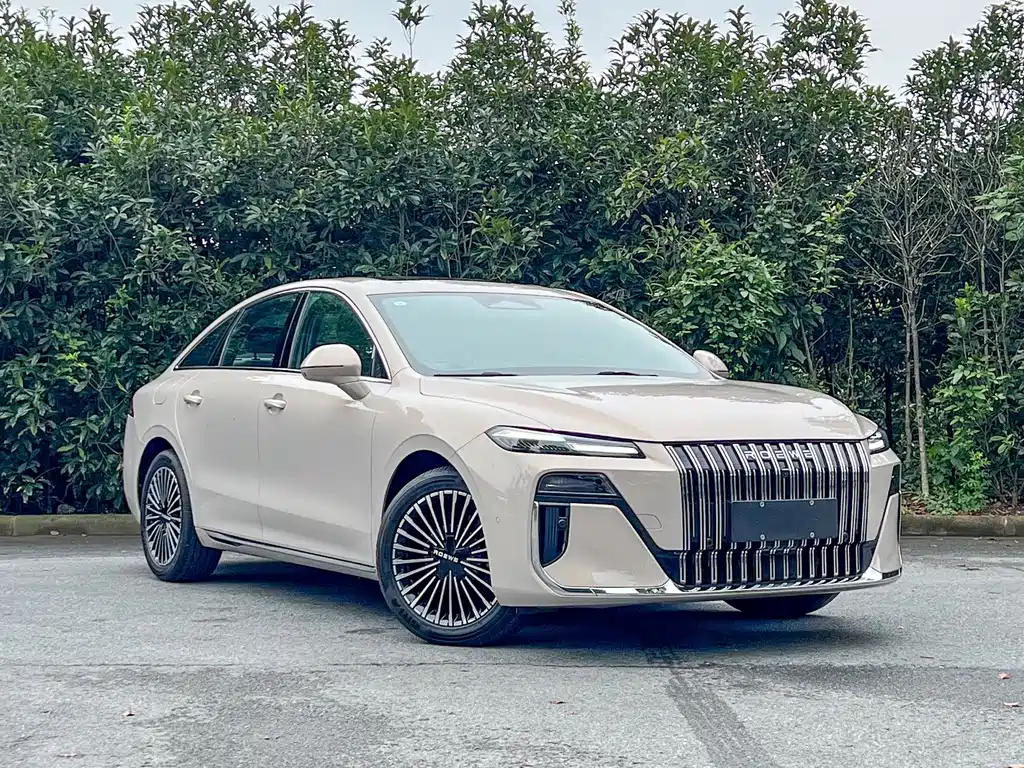 Roewe M7 DMH — фото 3