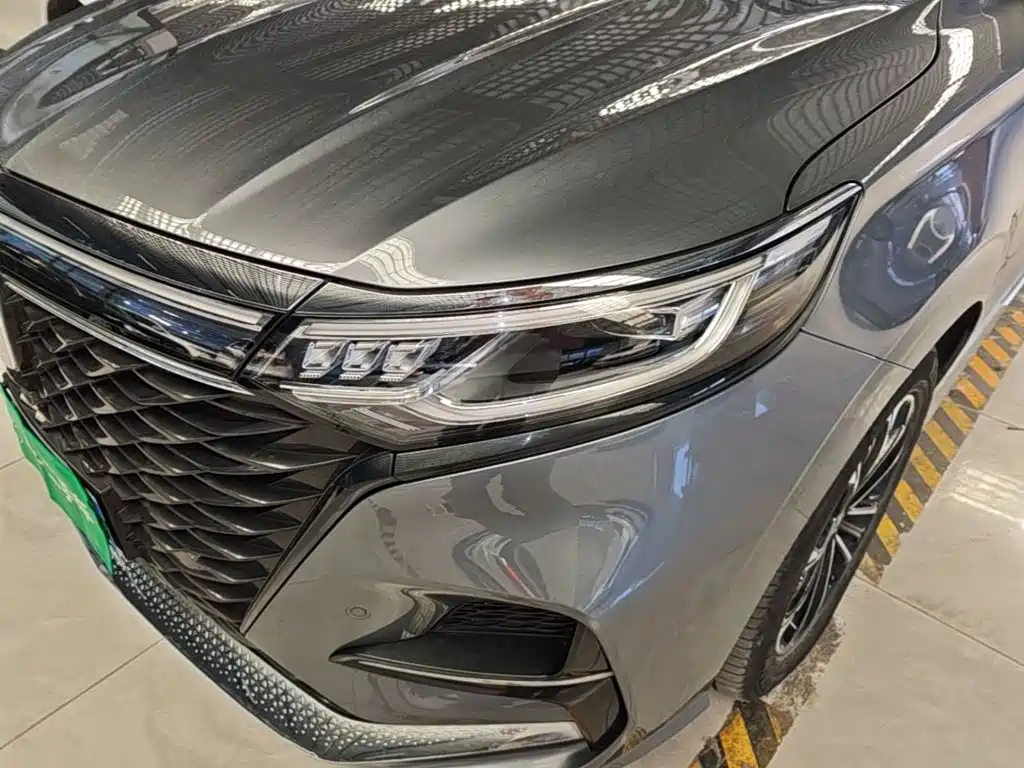 Roewe iMAX8 — фото 24