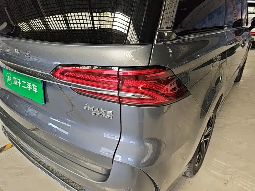 Roewe iMAX8 — фото 8