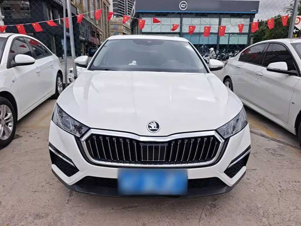Skoda Octavia — фото 3