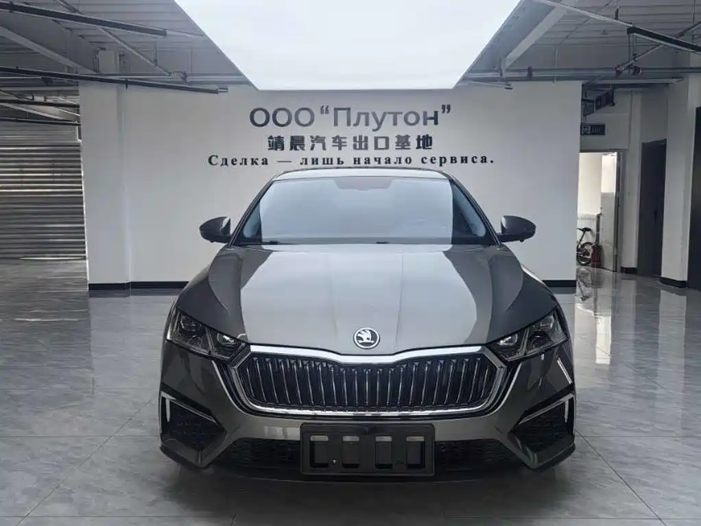 Skoda Octavia — фото 2