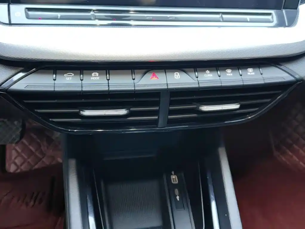 Skoda Octavia — фото 8