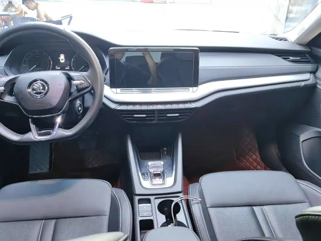 Skoda Octavia — фото 9
