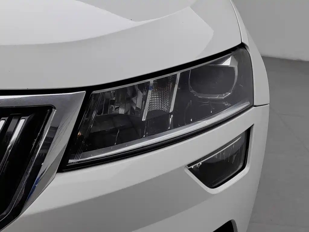 Skoda Karoq — фото 7