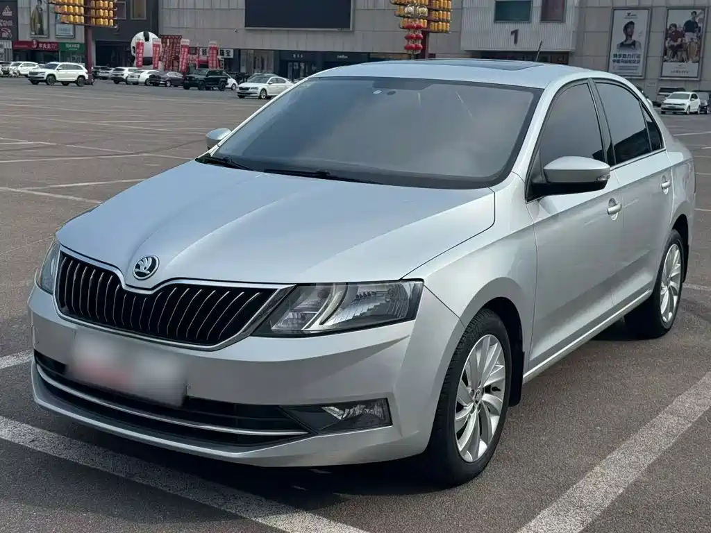 Skoda Rapid — фото 2