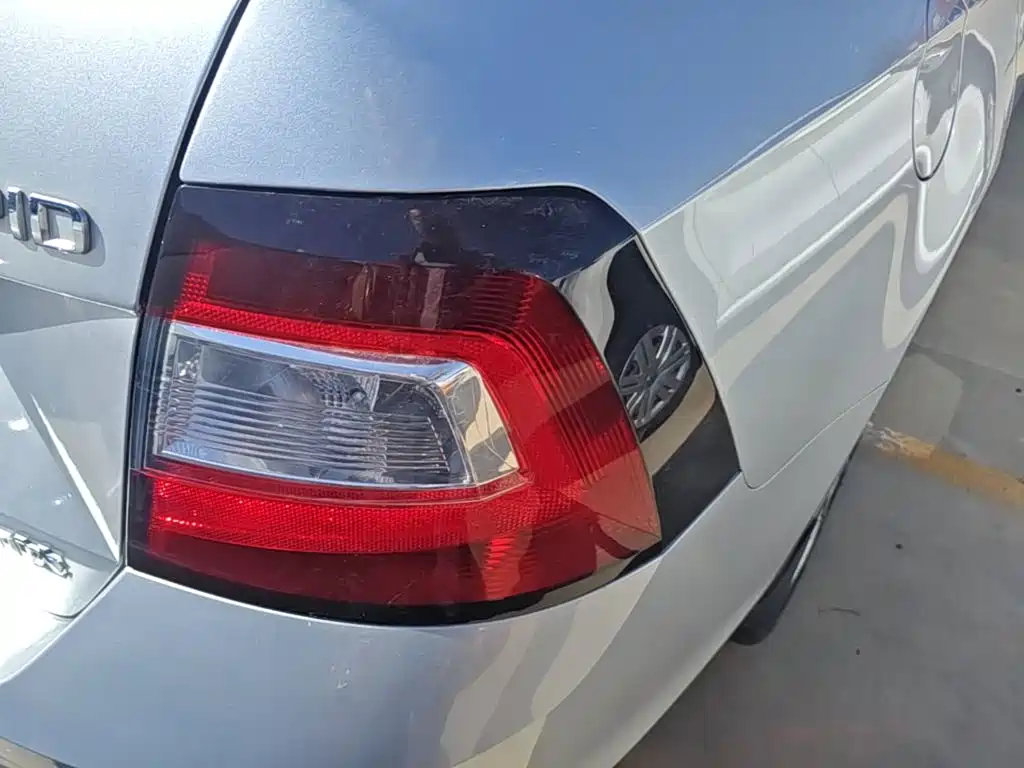 Skoda Rapid — фото 8