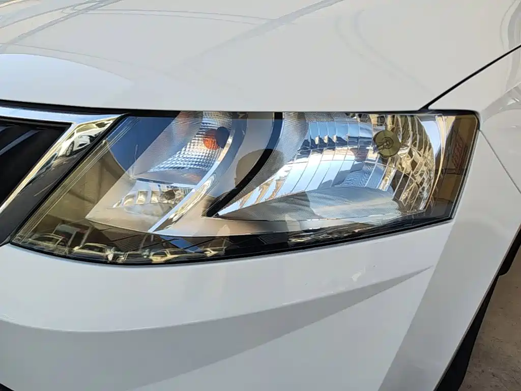Skoda Rapid — фото 24