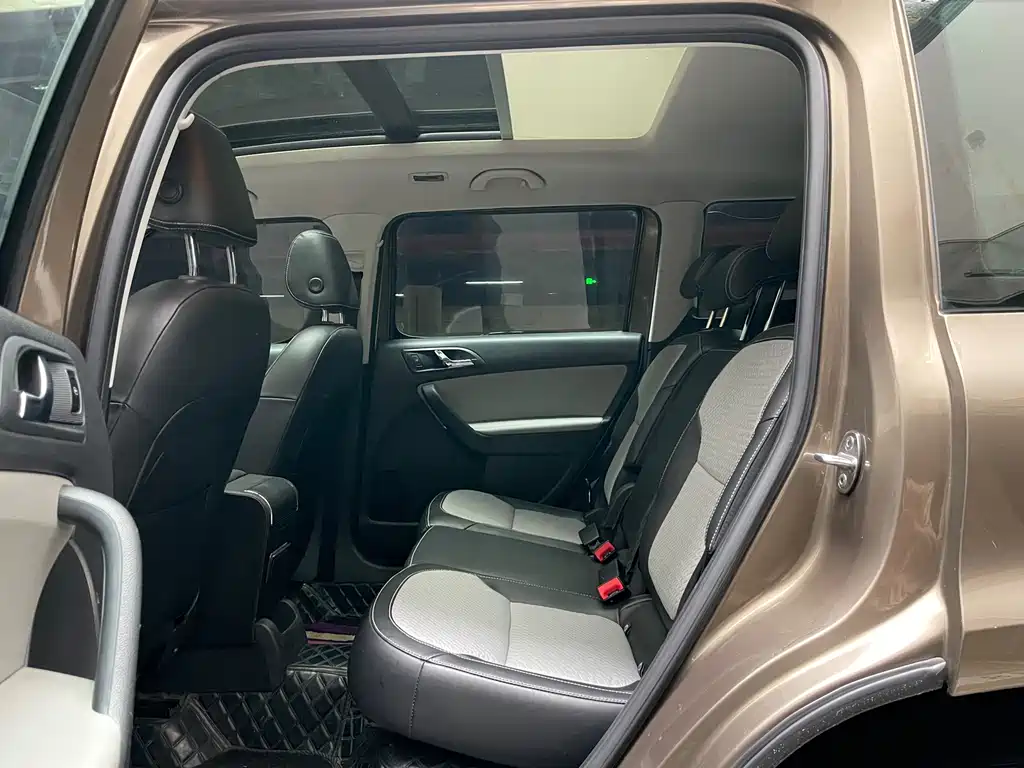 Skoda Yeti — фото 17