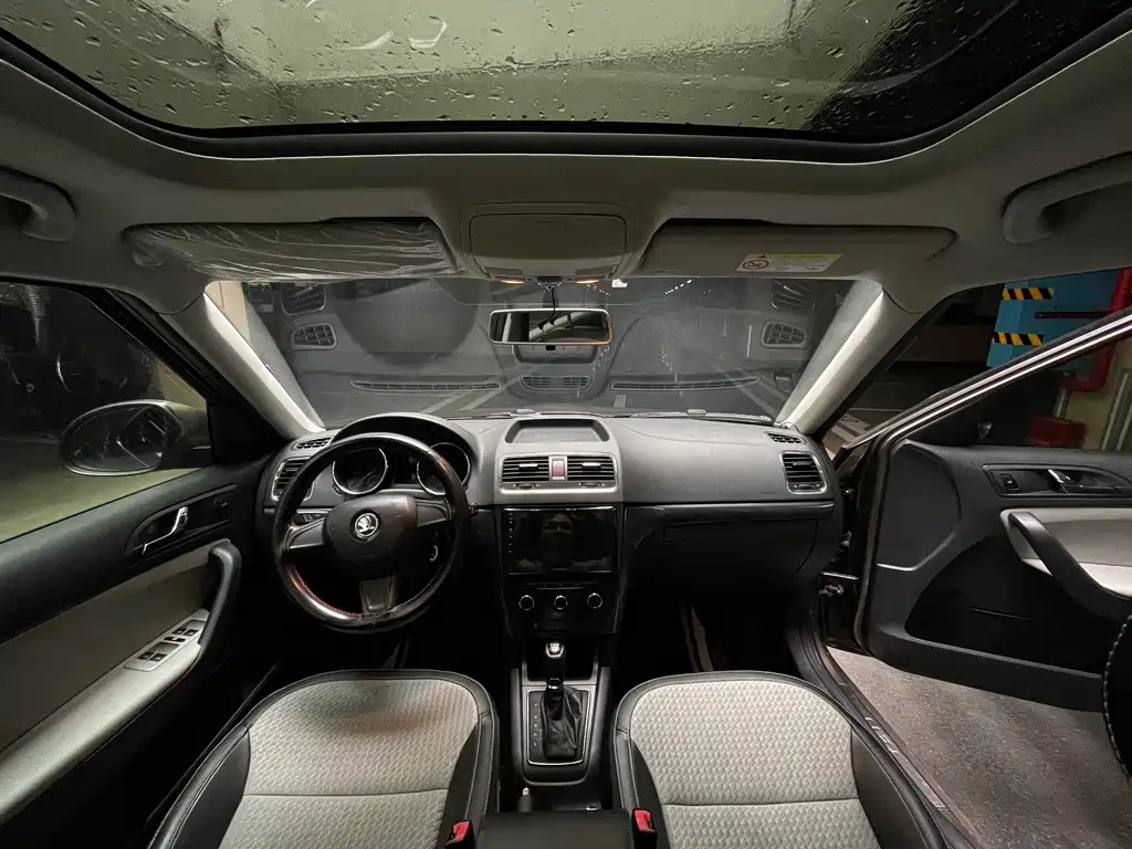Skoda Yeti — фото 20