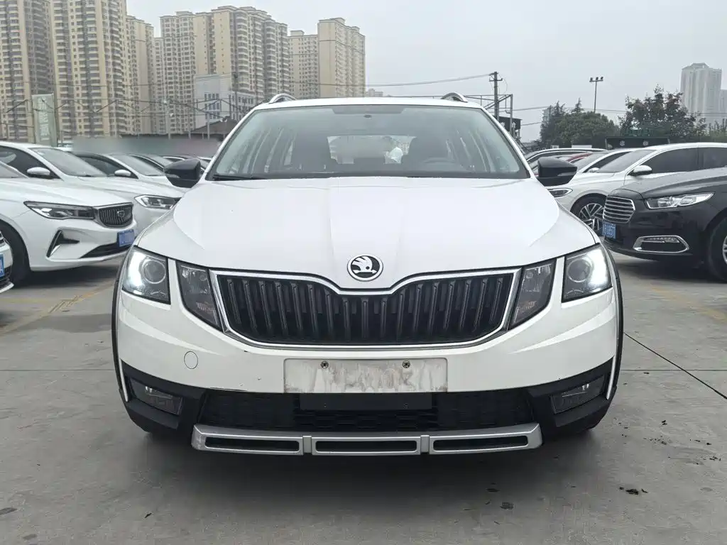Skoda Octavia — фото 3