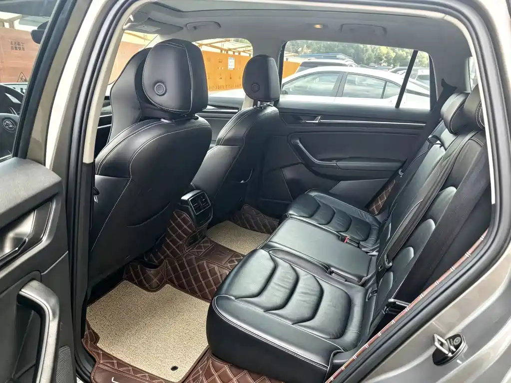 Skoda Kodiaq — фото 6