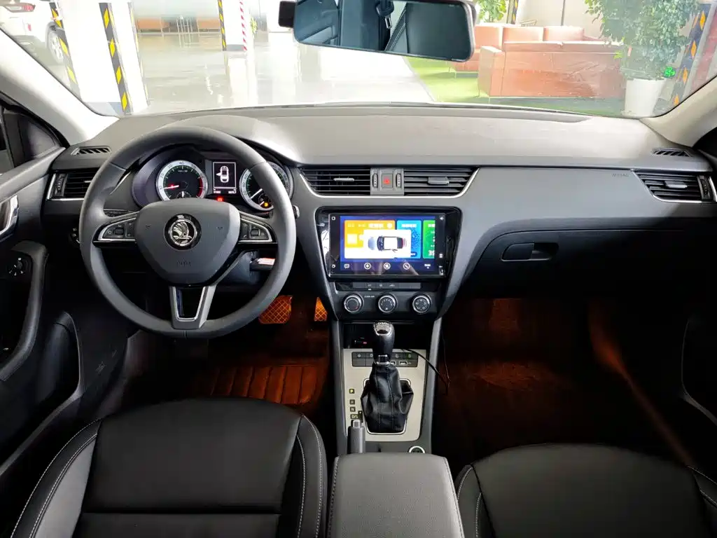 Skoda Octavia — фото 23