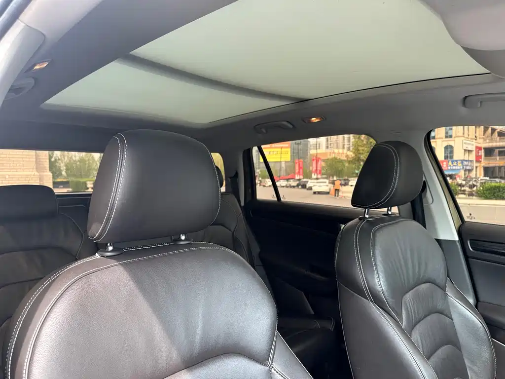 Skoda Kodiaq — фото 11