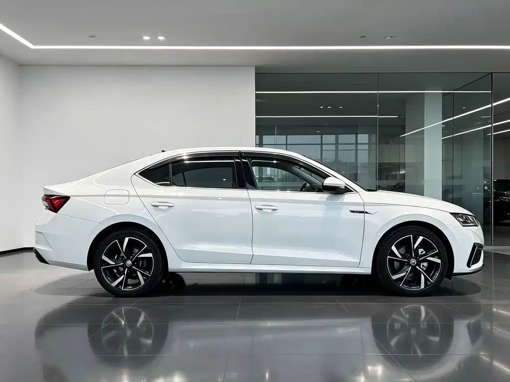 Skoda Octavia — фото 4