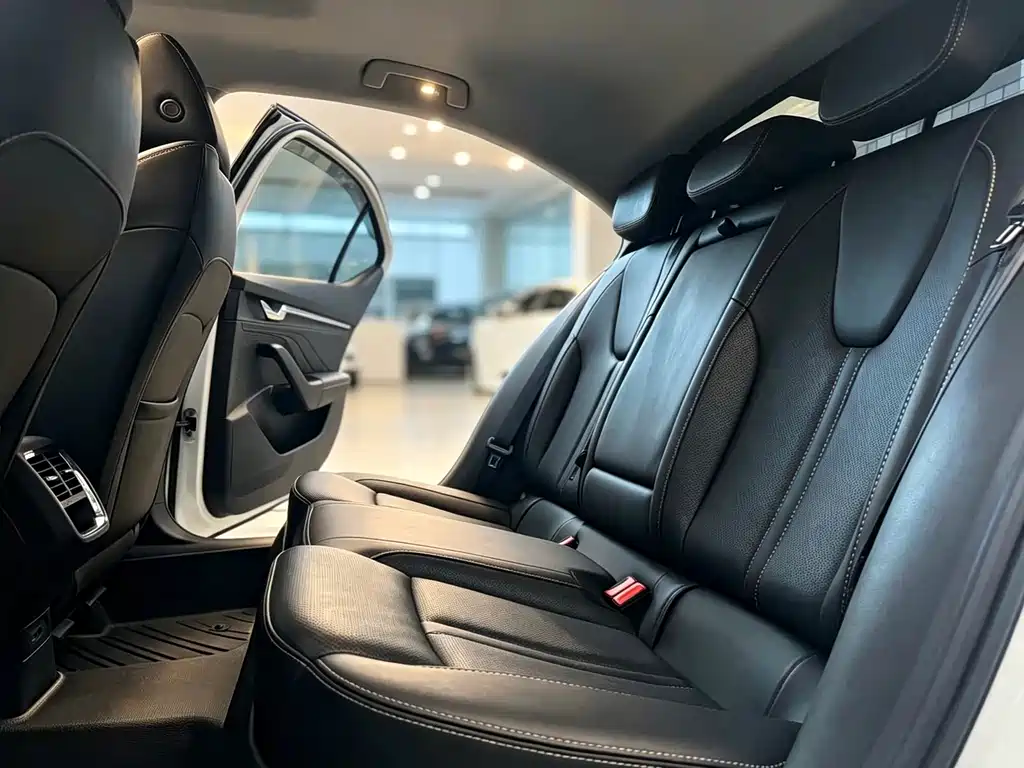 Skoda Octavia — фото 10